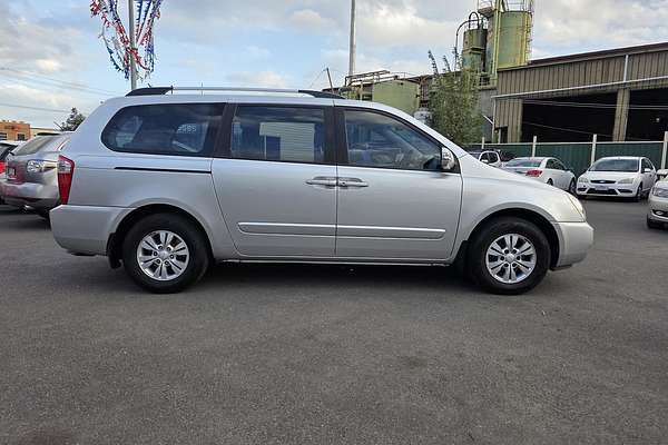 2013 Kia Grand Carnival Si VQ