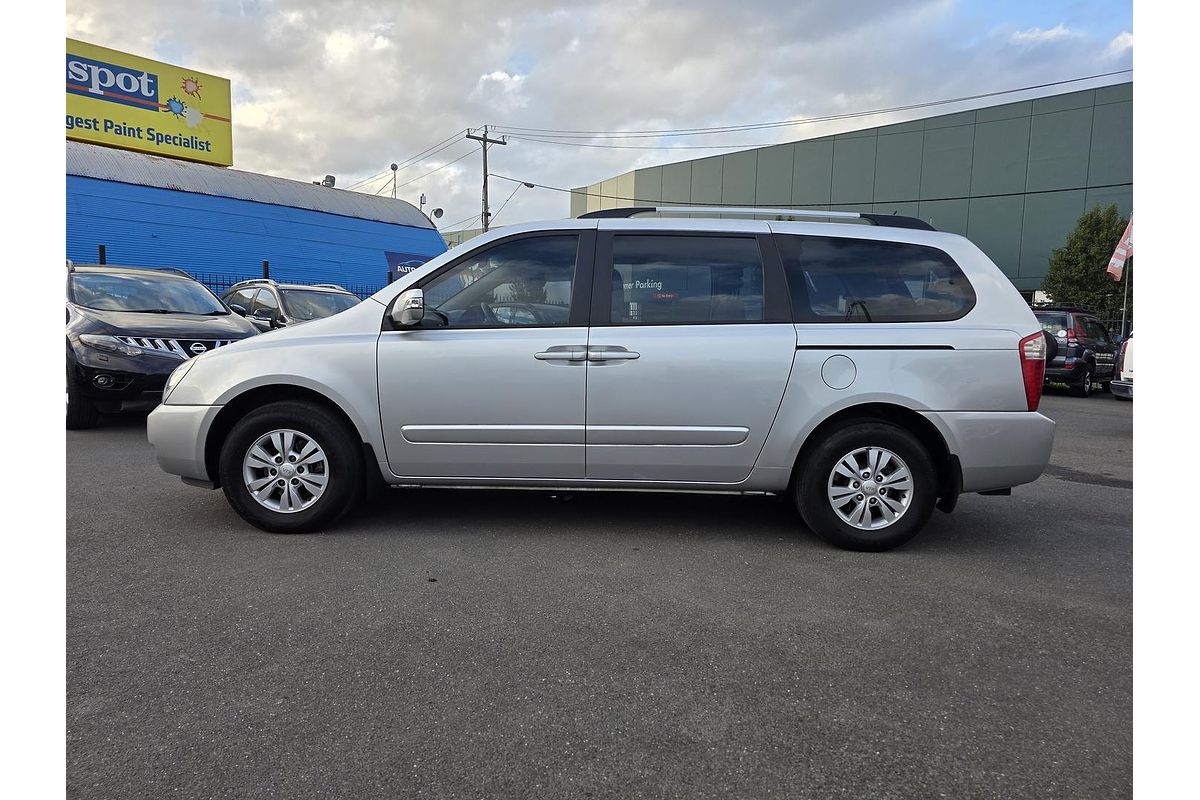 2013 Kia Grand Carnival Si VQ