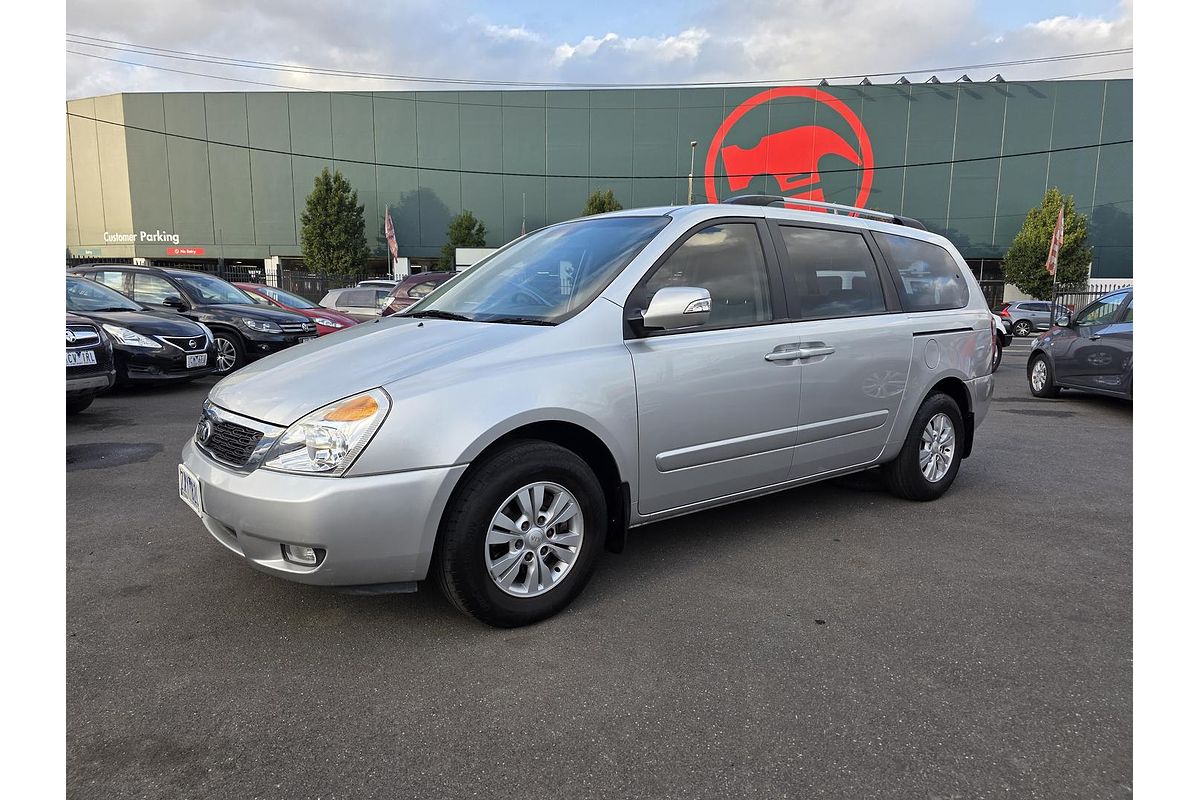 2013 Kia Grand Carnival Si VQ