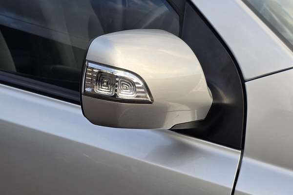 2013 Kia Grand Carnival Si VQ