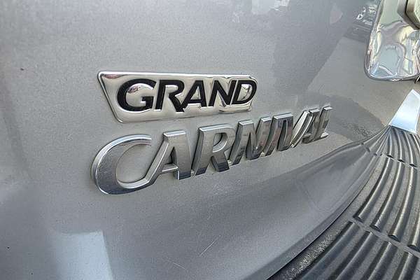 2013 Kia Grand Carnival Si VQ