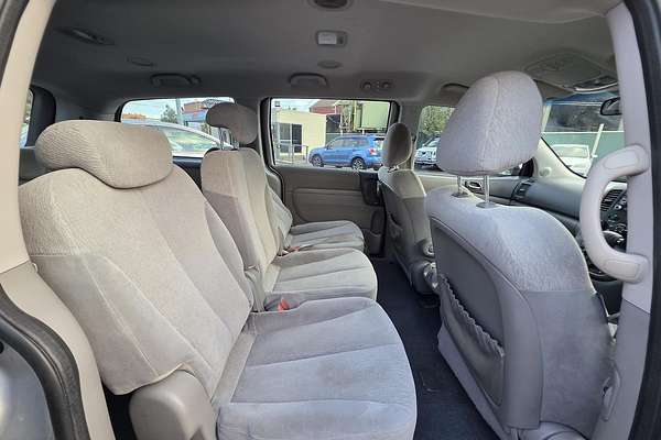 2013 Kia Grand Carnival Si VQ