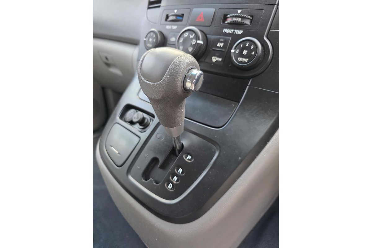 2013 Kia Grand Carnival Si VQ