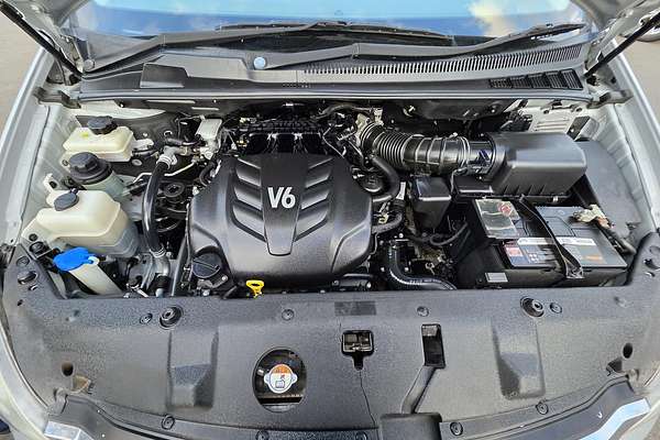 2013 Kia Grand Carnival Si VQ