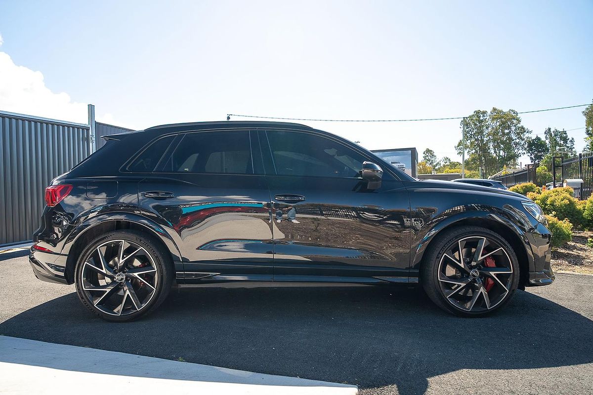 2020 Audi RS Q3 F3