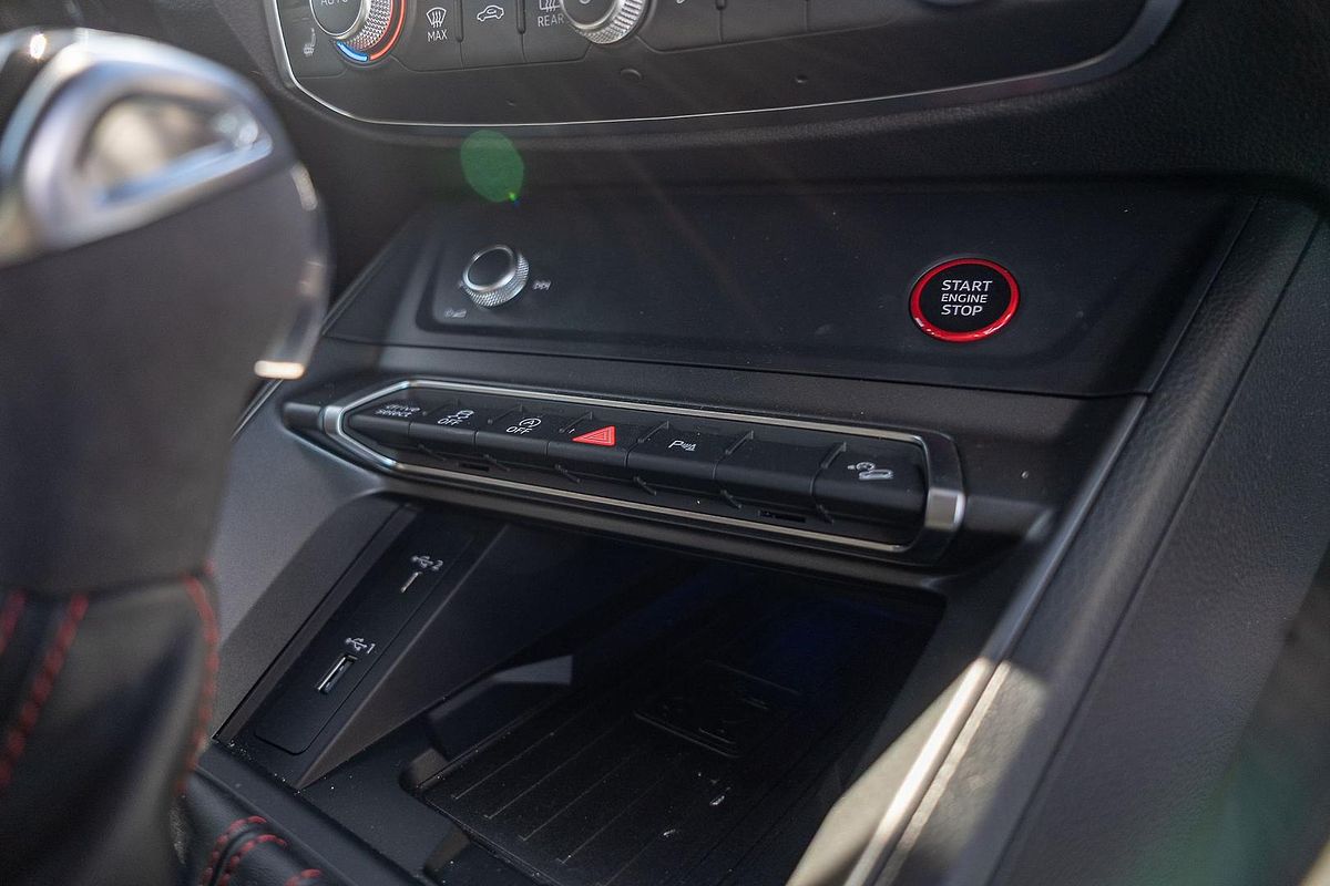 2020 Audi RS Q3 F3