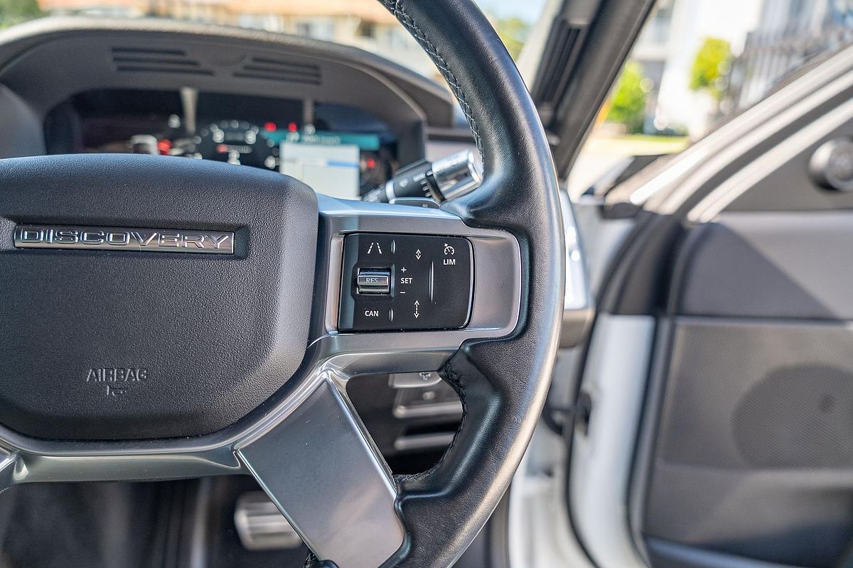 2020 Land Rover Discovery D300 R-Dynamic SE Series 5