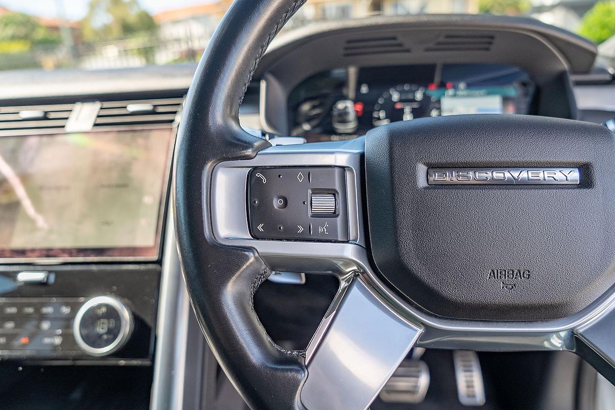 2020 Land Rover Discovery D300 R-Dynamic SE Series 5