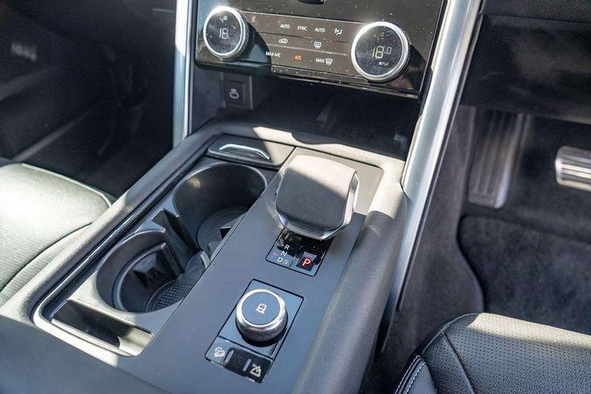 2020 Land Rover Discovery D300 R-Dynamic SE Series 5