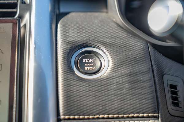 2020 Land Rover Discovery D300 R-Dynamic SE Series 5