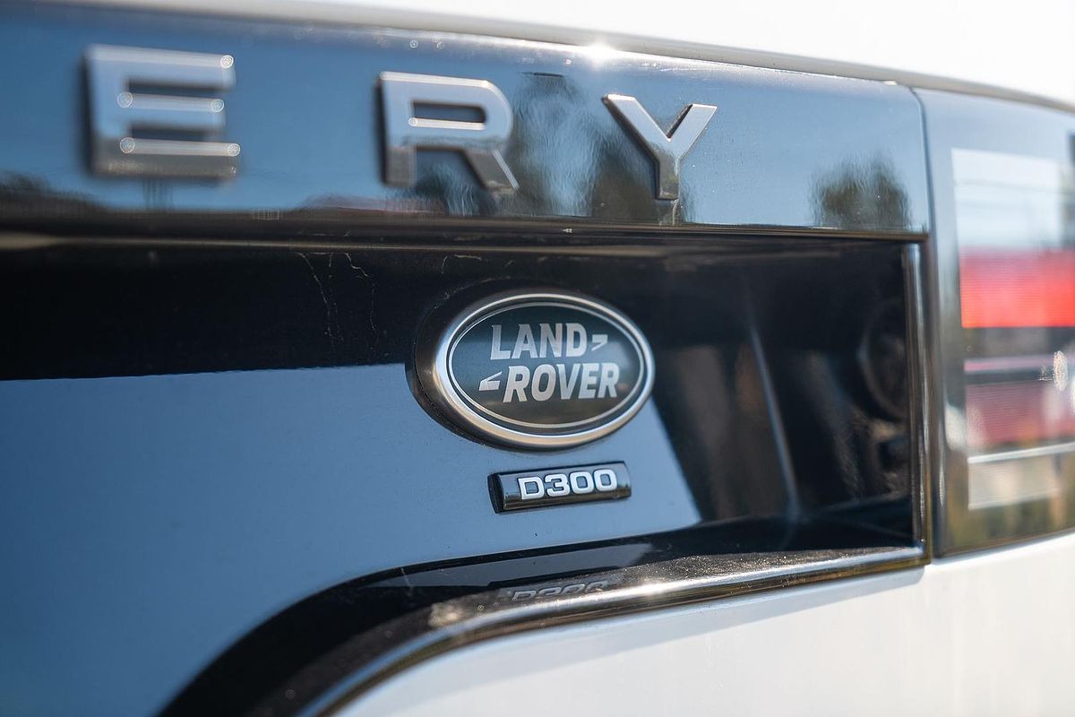 2020 Land Rover Discovery D300 R-Dynamic SE Series 5