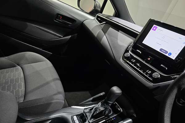2022 Toyota Corolla Ascent Sport Hybrid ZWE219R