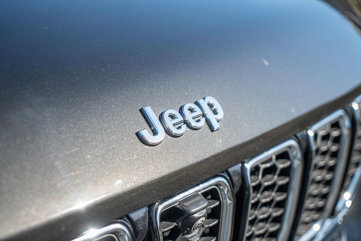 2023 Jeep Grand Cherokee Overland WL