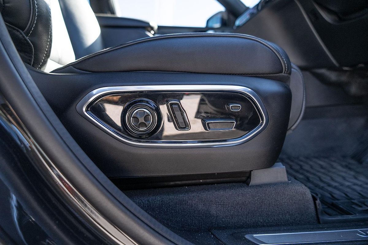 2023 Jeep Grand Cherokee Overland WL