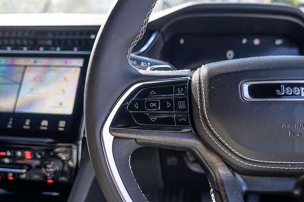 2023 Jeep Grand Cherokee Overland WL