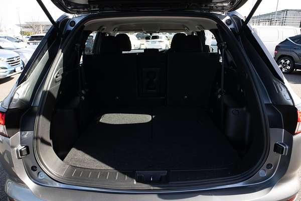 2023 Mitsubishi Outlander ES ZM