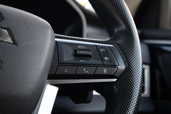 2023 Mitsubishi Outlander ES ZM