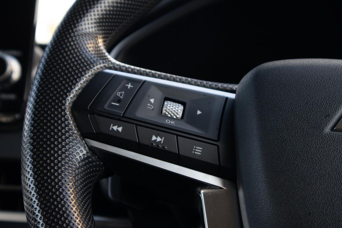 2023 Mitsubishi Outlander ES ZM
