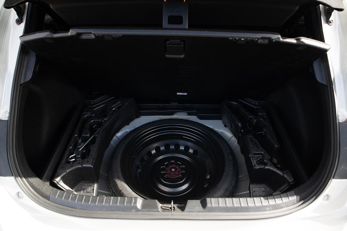 2019 Toyota Corolla Ascent Sport Hybrid ZWE211R