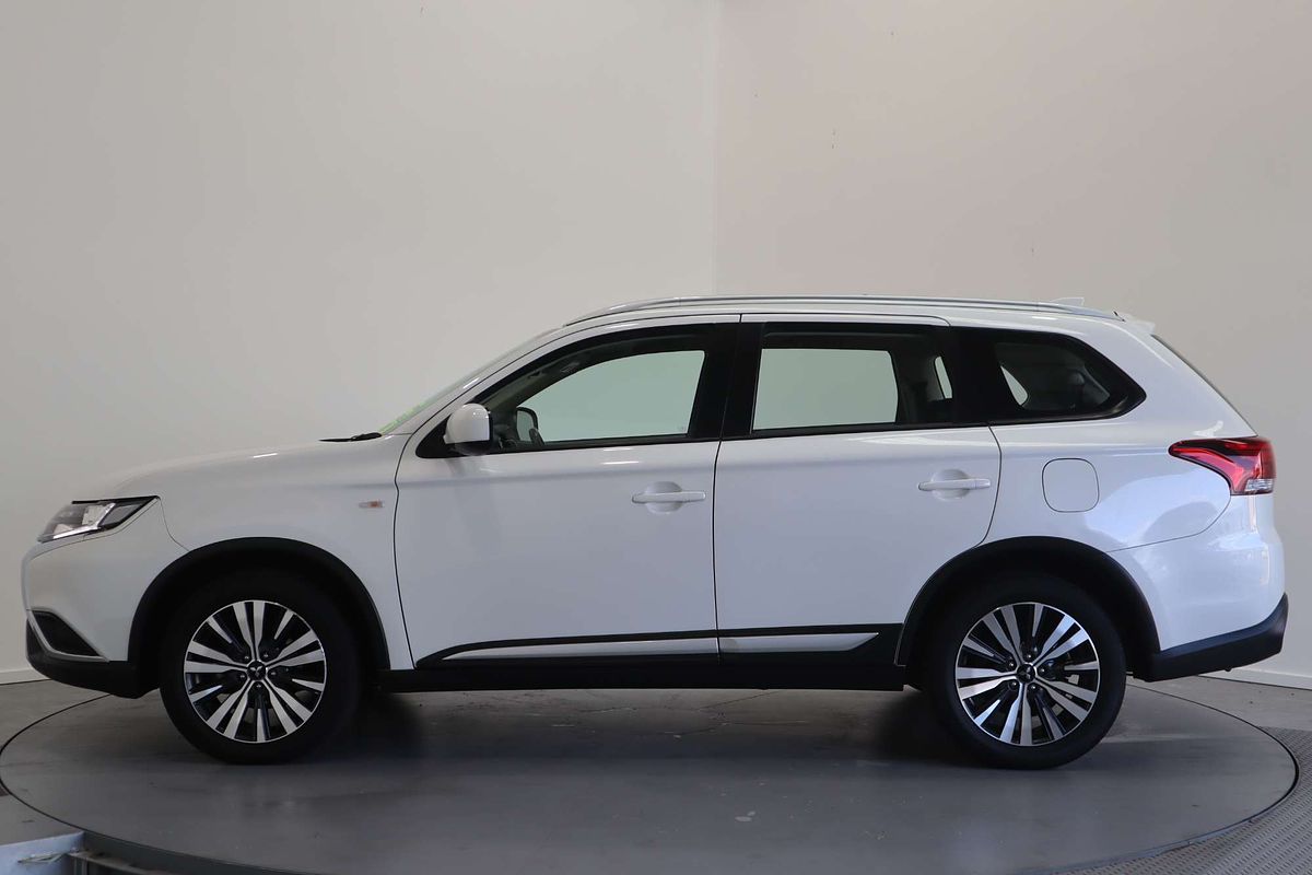 2018 Mitsubishi Outlander ES ADAS ZL
