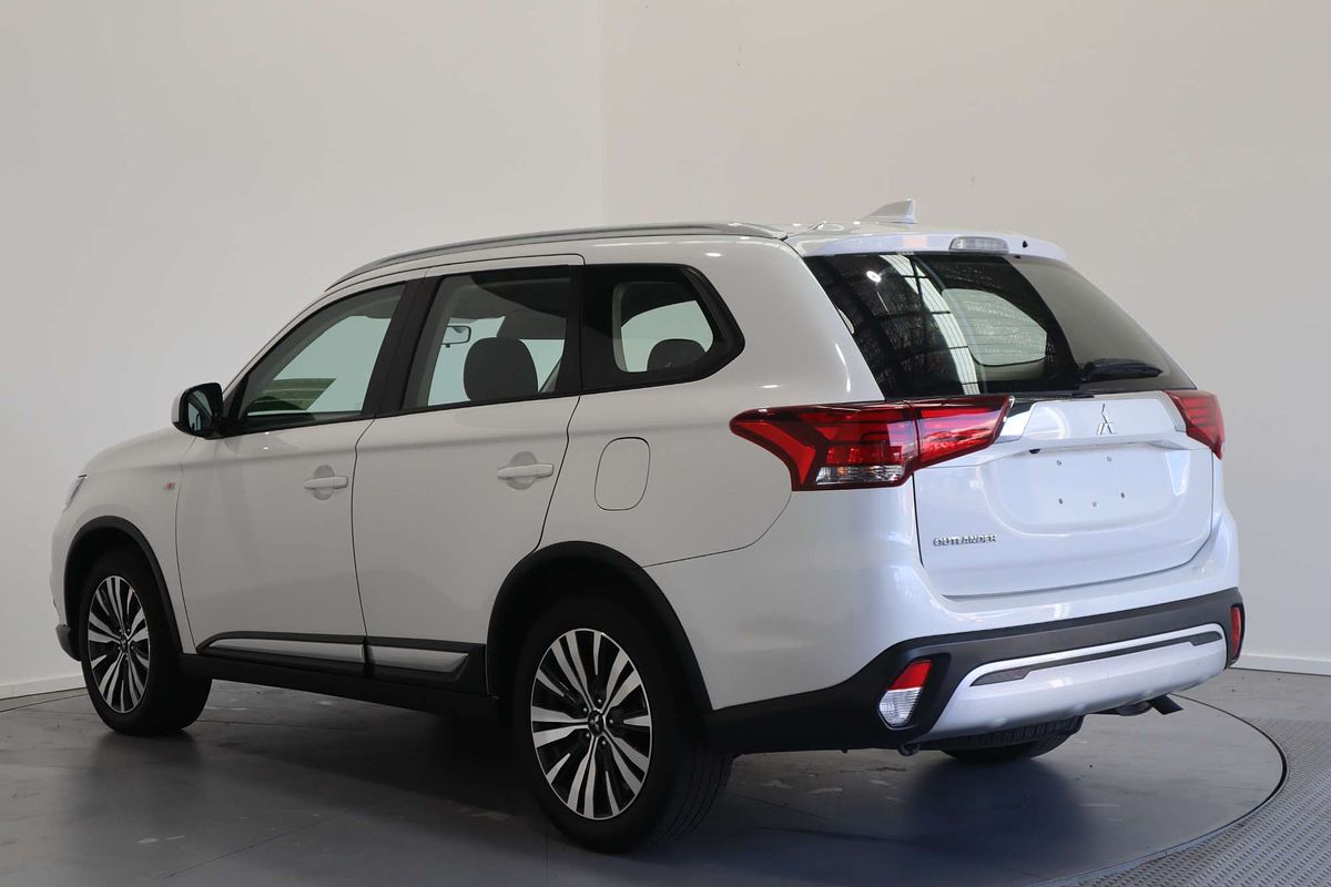 2018 Mitsubishi Outlander ES ADAS ZL