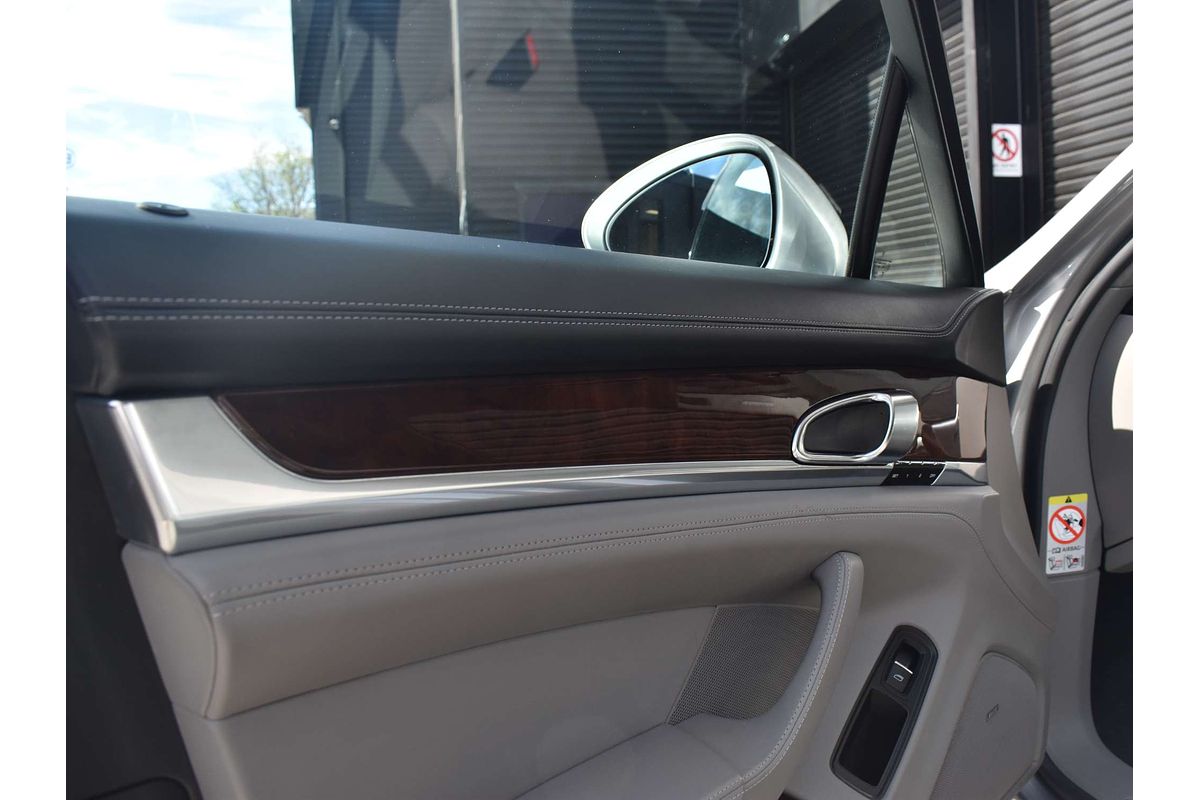 2011 Porsche Panamera Turbo 970