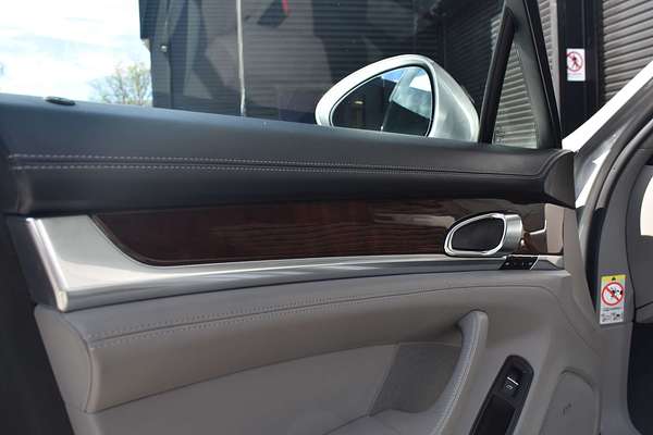 2011 Porsche Panamera Turbo 970