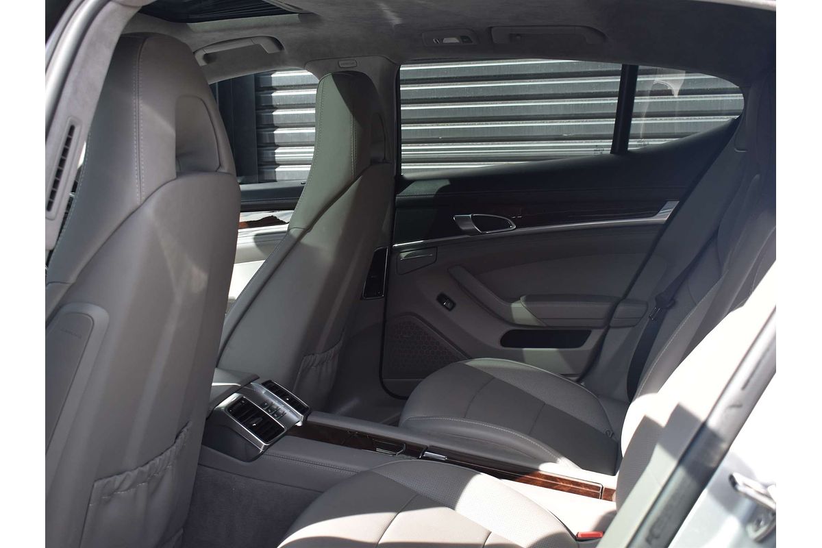2011 Porsche Panamera Turbo 970