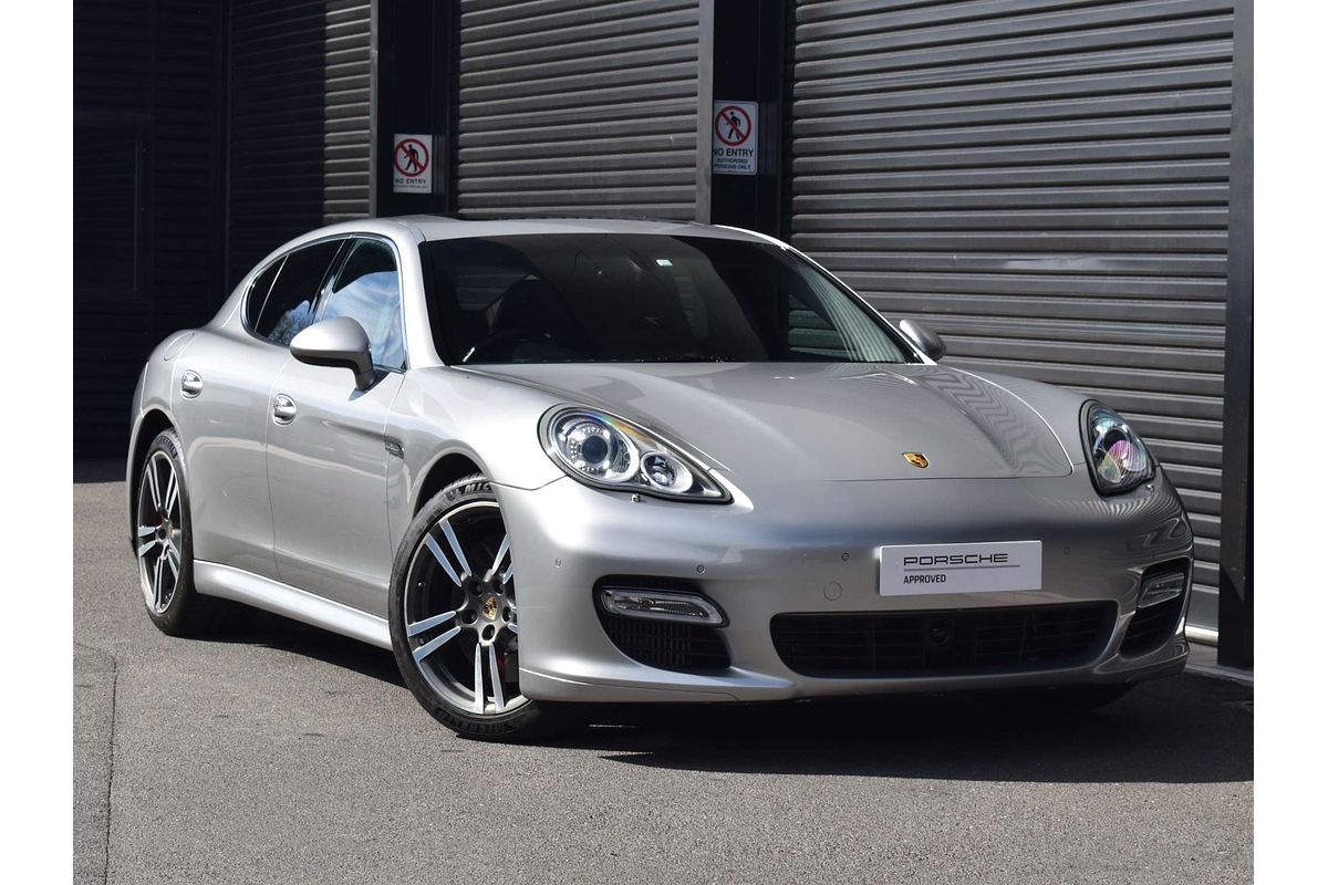 2011 Porsche Panamera Turbo 970