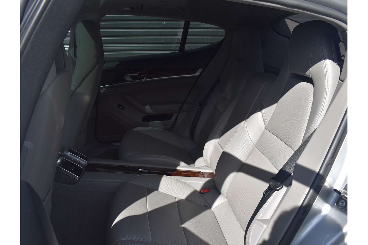 2011 Porsche Panamera Turbo 970
