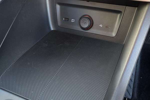 2025 MG ZS Essence ZS32