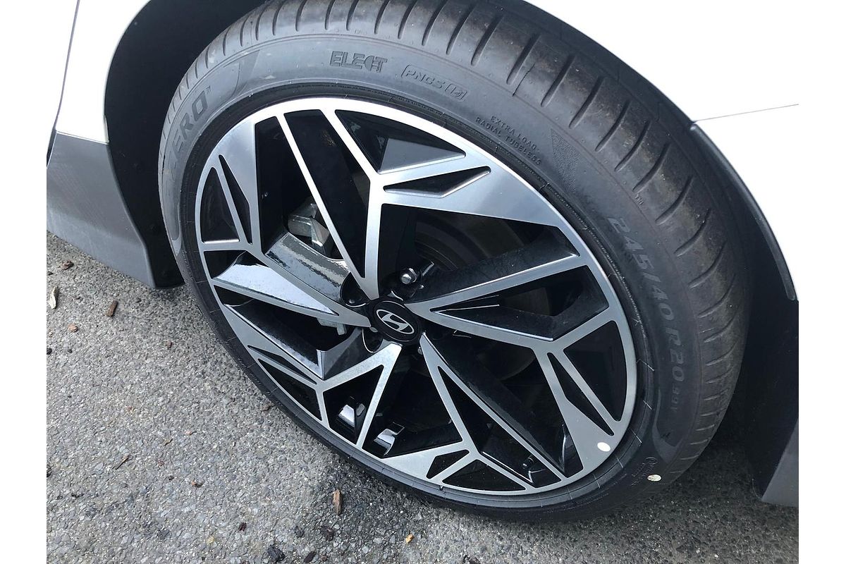 2024 Hyundai IONIQ 6 DYNAMIQ CE.V2