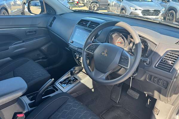 2024 Mitsubishi ASX ES XD