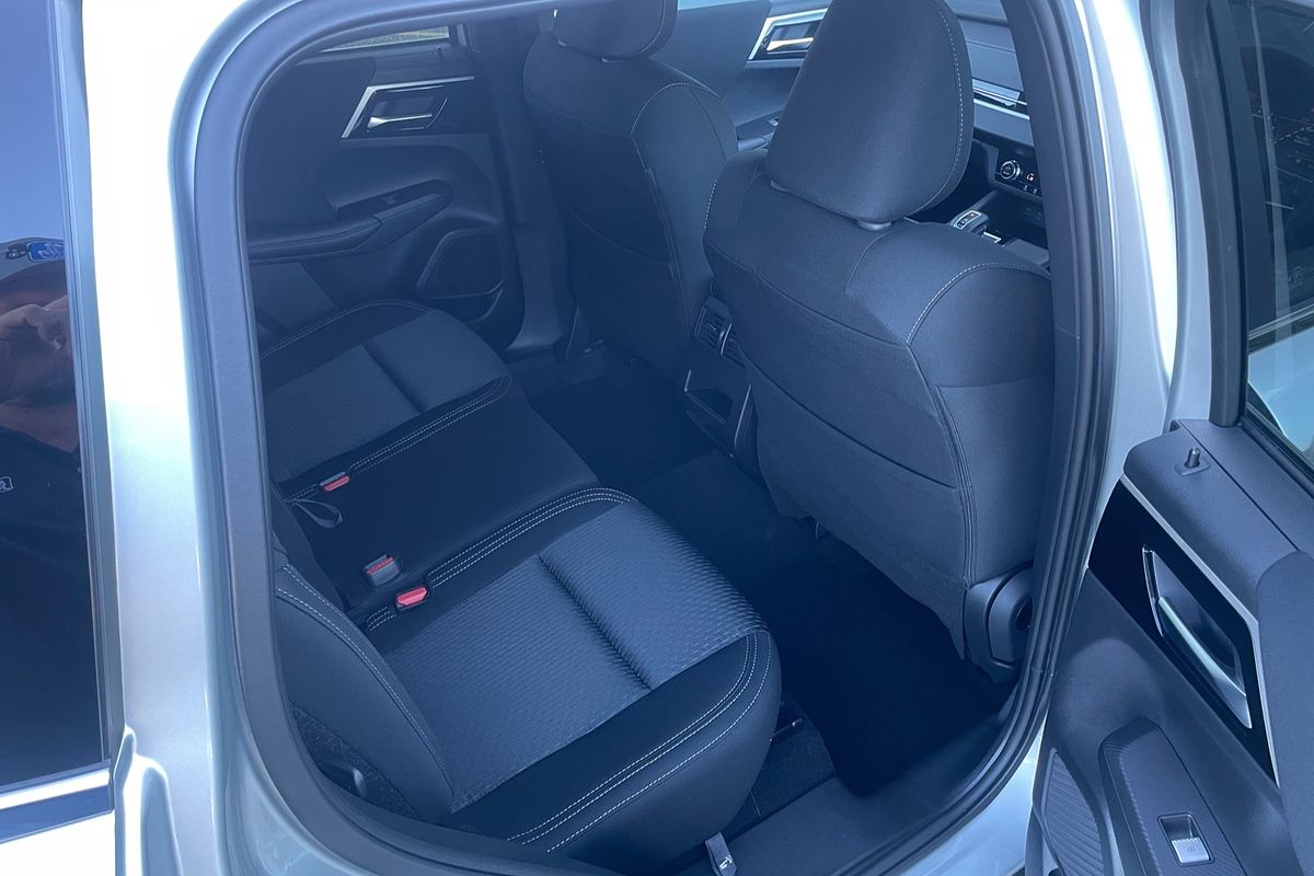 2024 Mitsubishi Outlander LS ZM