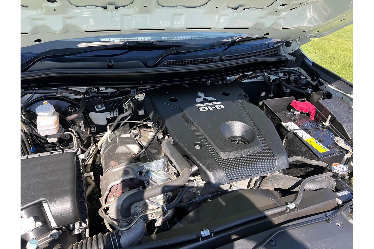 2021 Mitsubishi Triton GLX MR 4X4