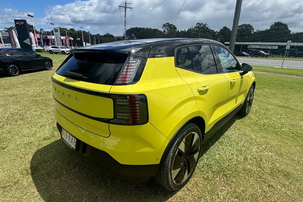 2023 Volvo EX30 Single Motor Extended Range Plus