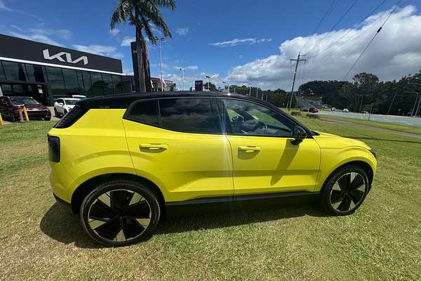 2023 Volvo EX30 Single Motor Extended Range Plus
