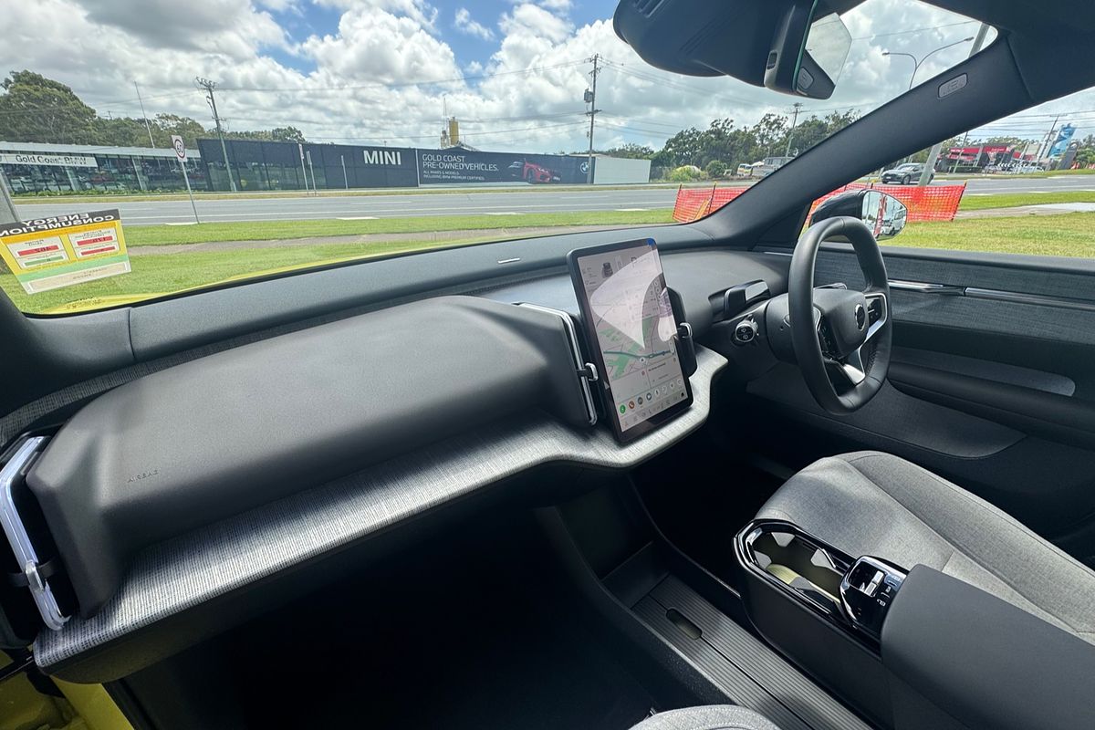 2023 Volvo EX30 Single Motor Extended Range Plus