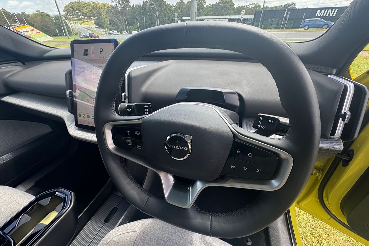 2023 Volvo EX30 Single Motor Extended Range Plus