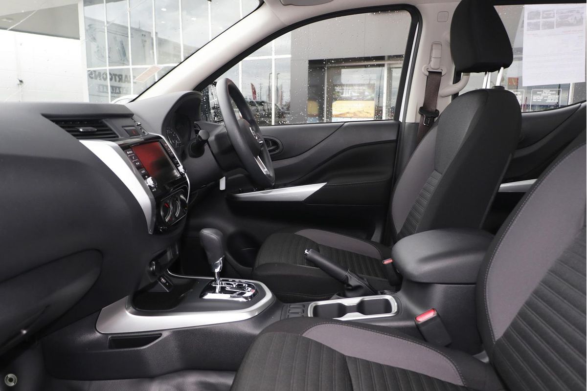 2025 Nissan Navara SL D23 Rear Wheel Drive