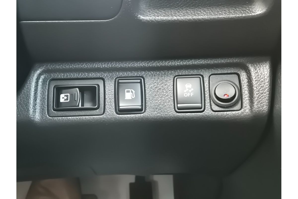 2017 Nissan Navara ST-X D23 Series 2 4X4