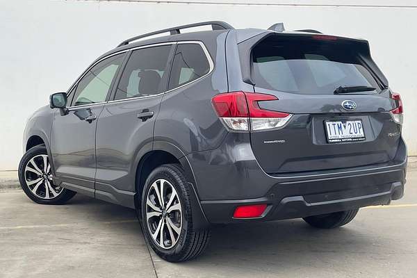 2021 Subaru Forester 2.5i Premium S5