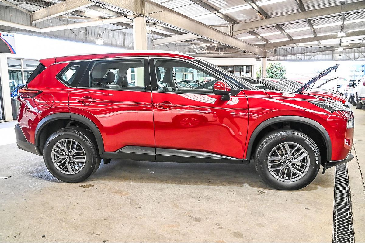 2024 Nissan X-TRAIL ST T33