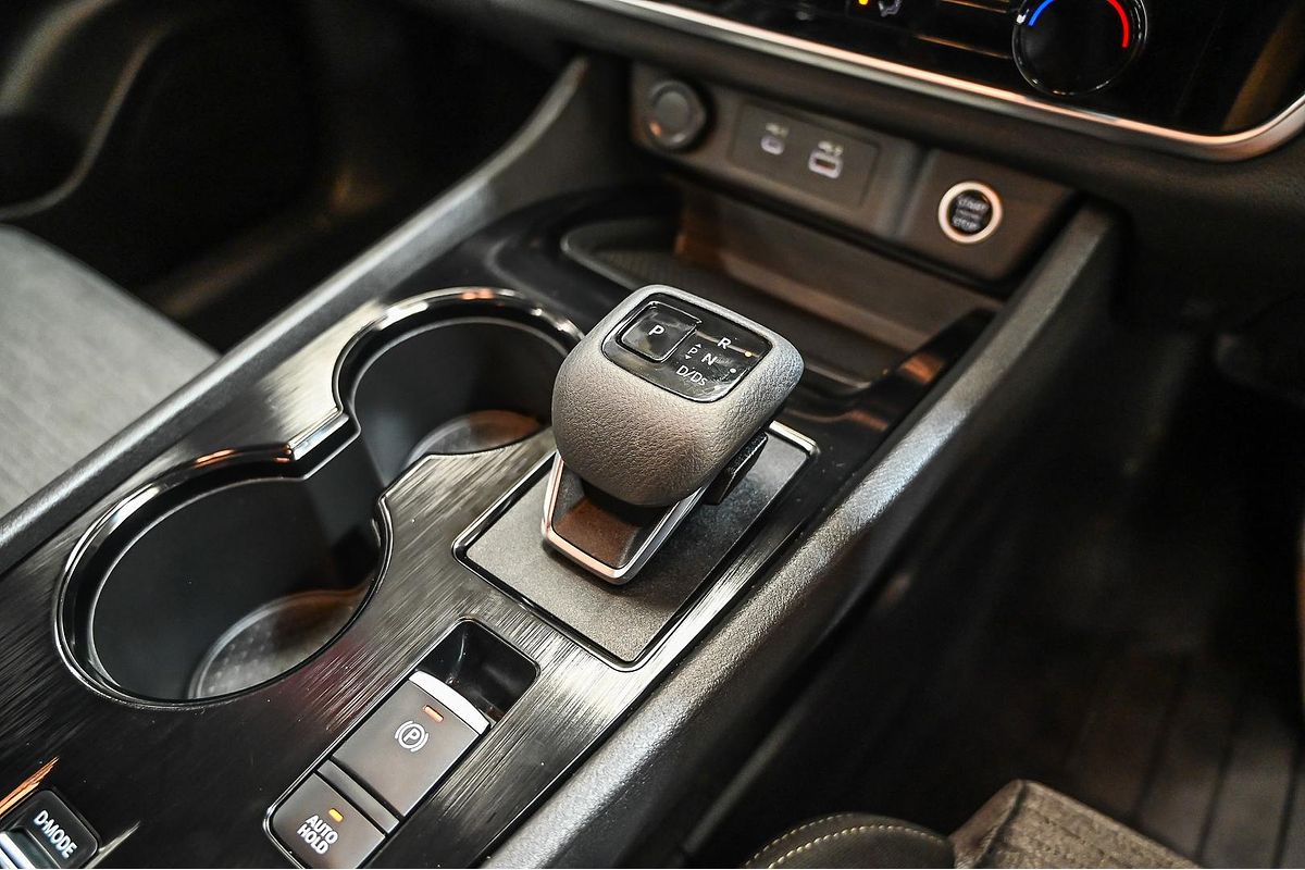 2024 Nissan X-TRAIL ST T33