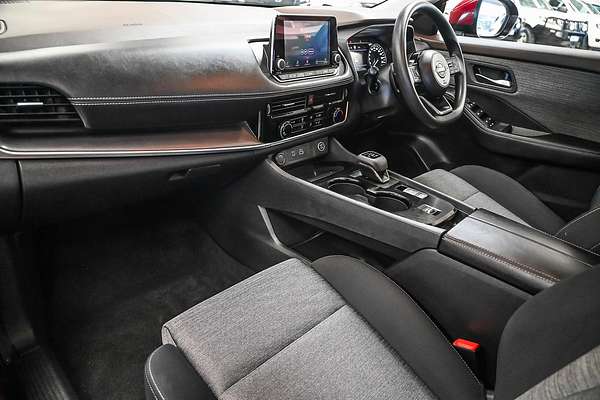 2024 Nissan X-TRAIL ST T33