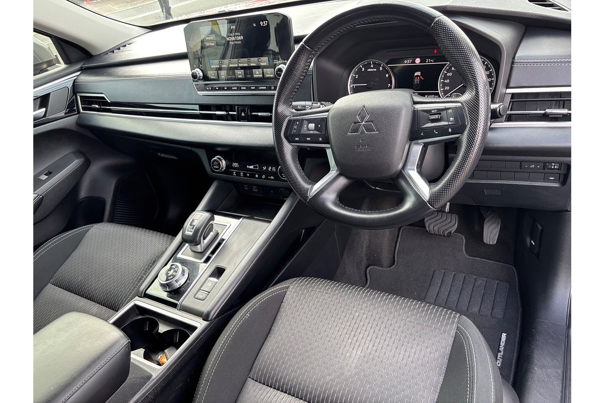 2021 Mitsubishi Outlander LS ZM