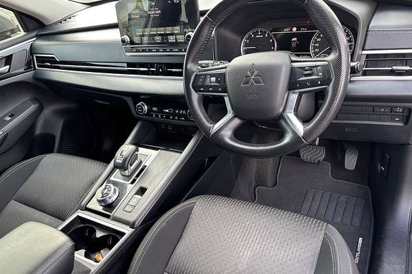 2021 Mitsubishi Outlander LS ZM
