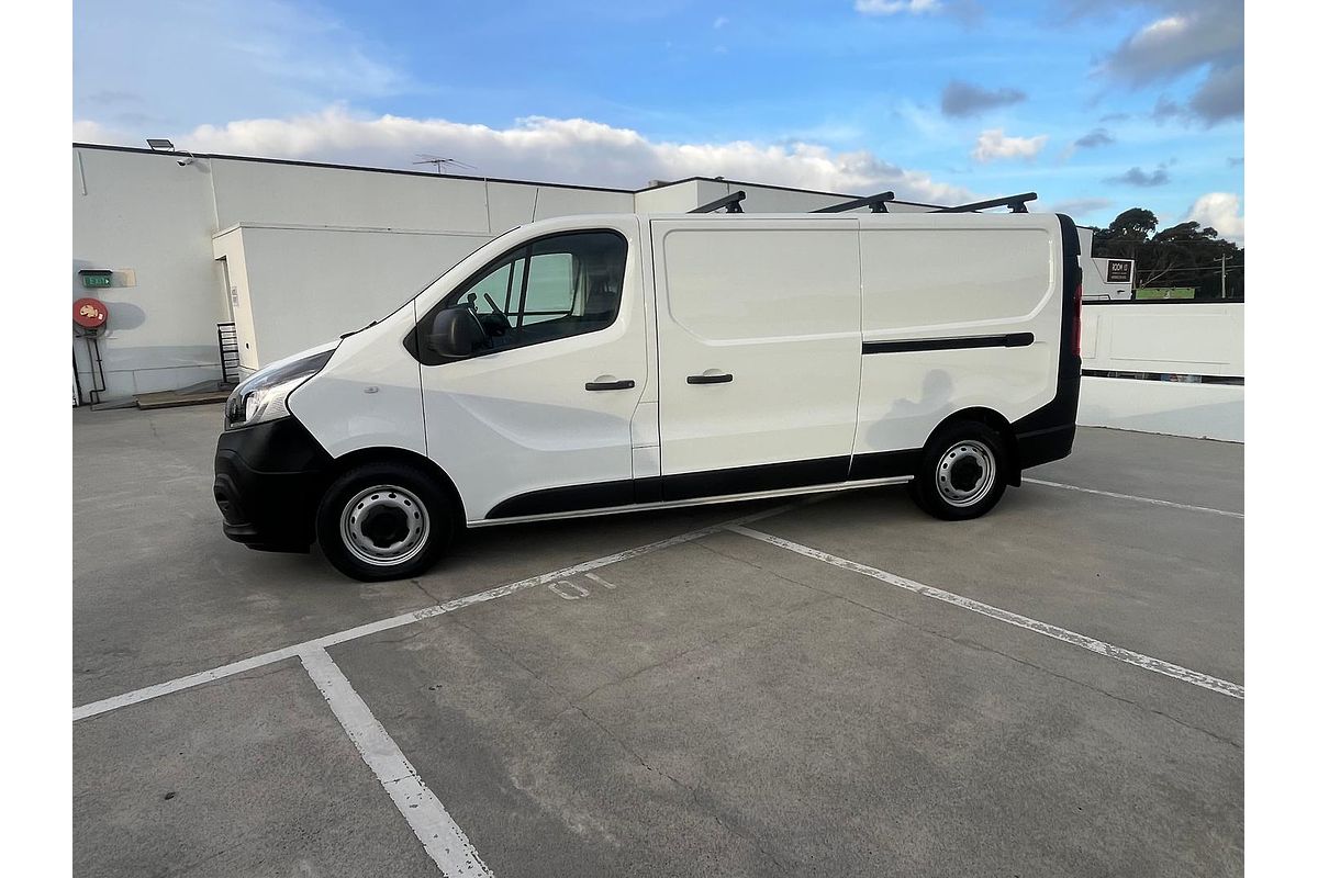 2022 Mitsubishi Express GLX SN LWB
