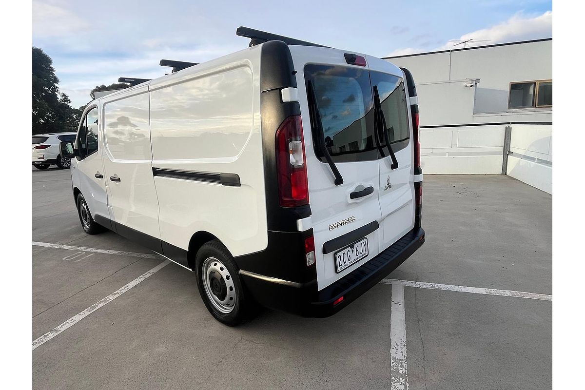 2022 Mitsubishi Express GLX SN LWB