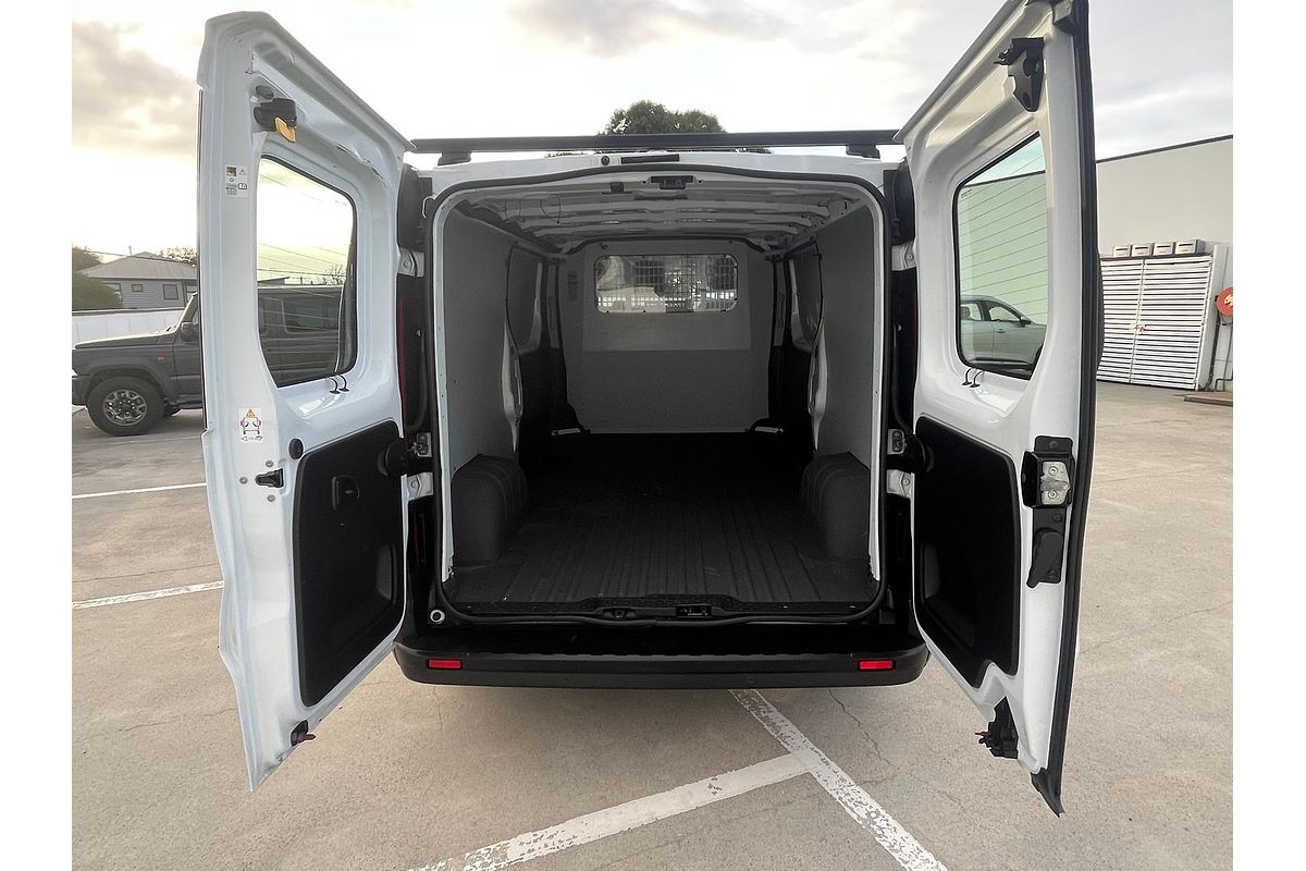 2022 Mitsubishi Express GLX SN LWB